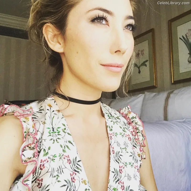 Dichen Lachman photo 12 of 139