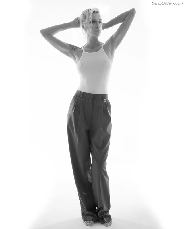 Didem Soydan photo 2 of 85
