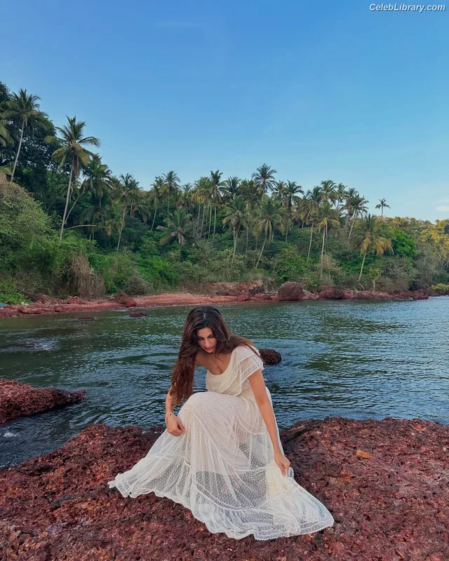 Diksha J Singh photo 21 of 166