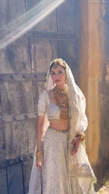 Diksha J Singh photo 14 of 166