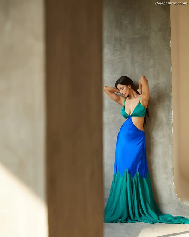 Diksha J Singh photo 11 of 166