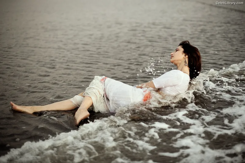 Diksha J Singh photo 24 of 166