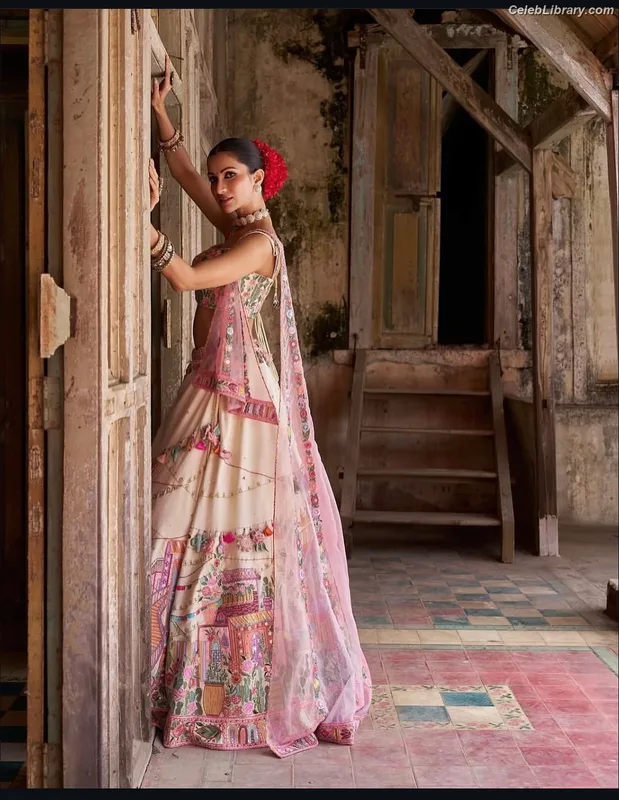 Diksha J Singh photo 19 of 166
