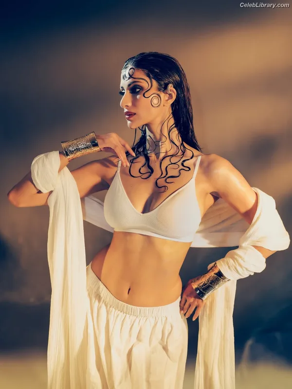Diksha J Singh photo 22 of 166