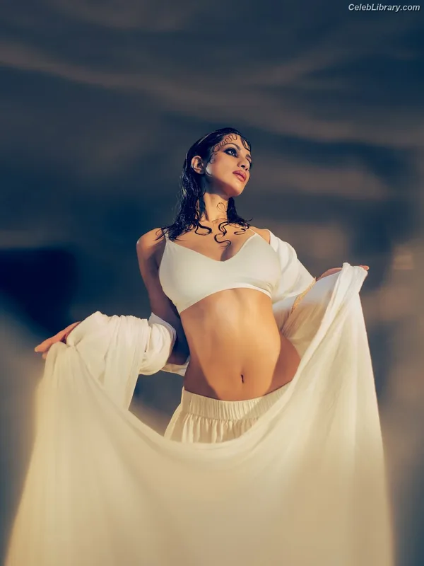 Diksha J Singh photo 9 of 166