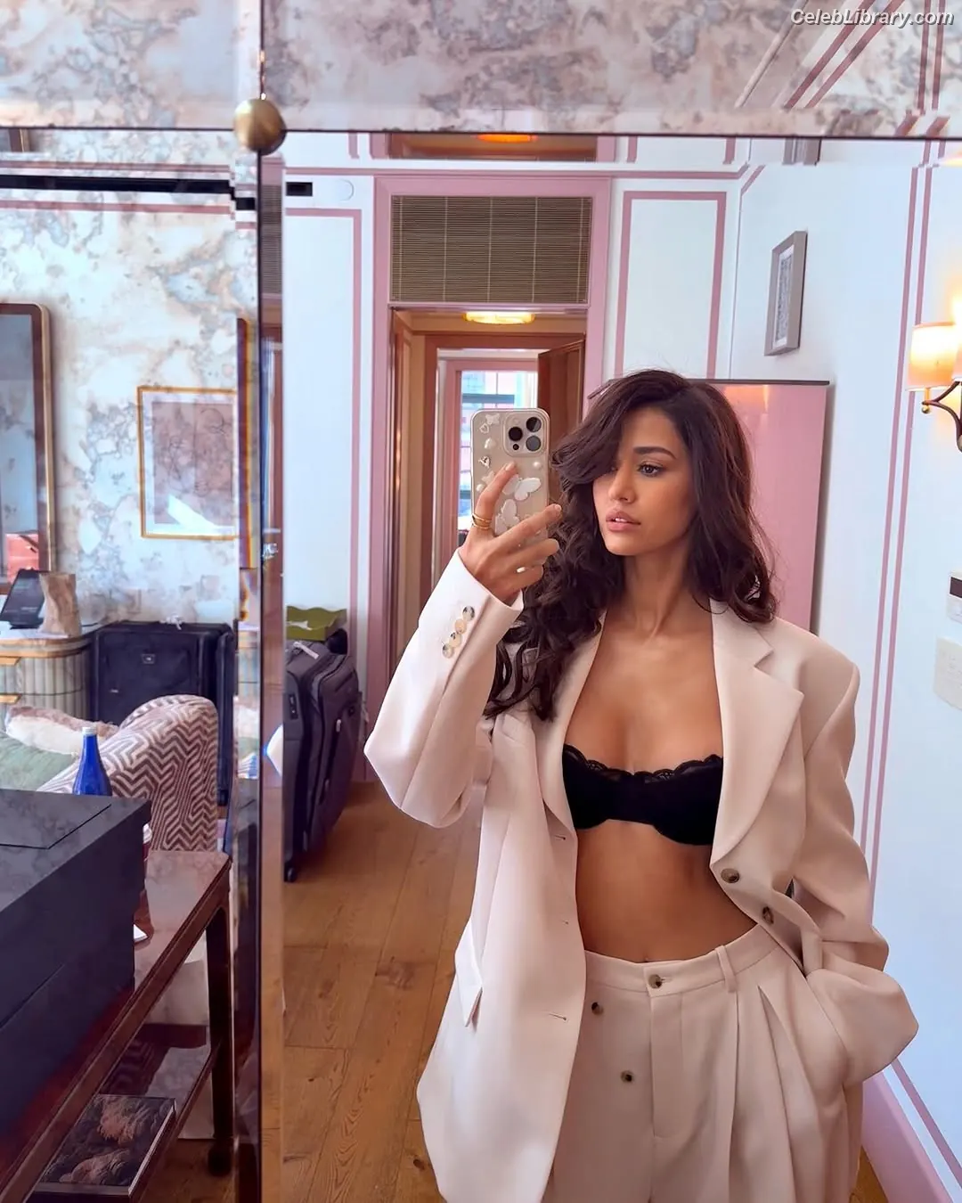 Disha Patani photo 5 of 528