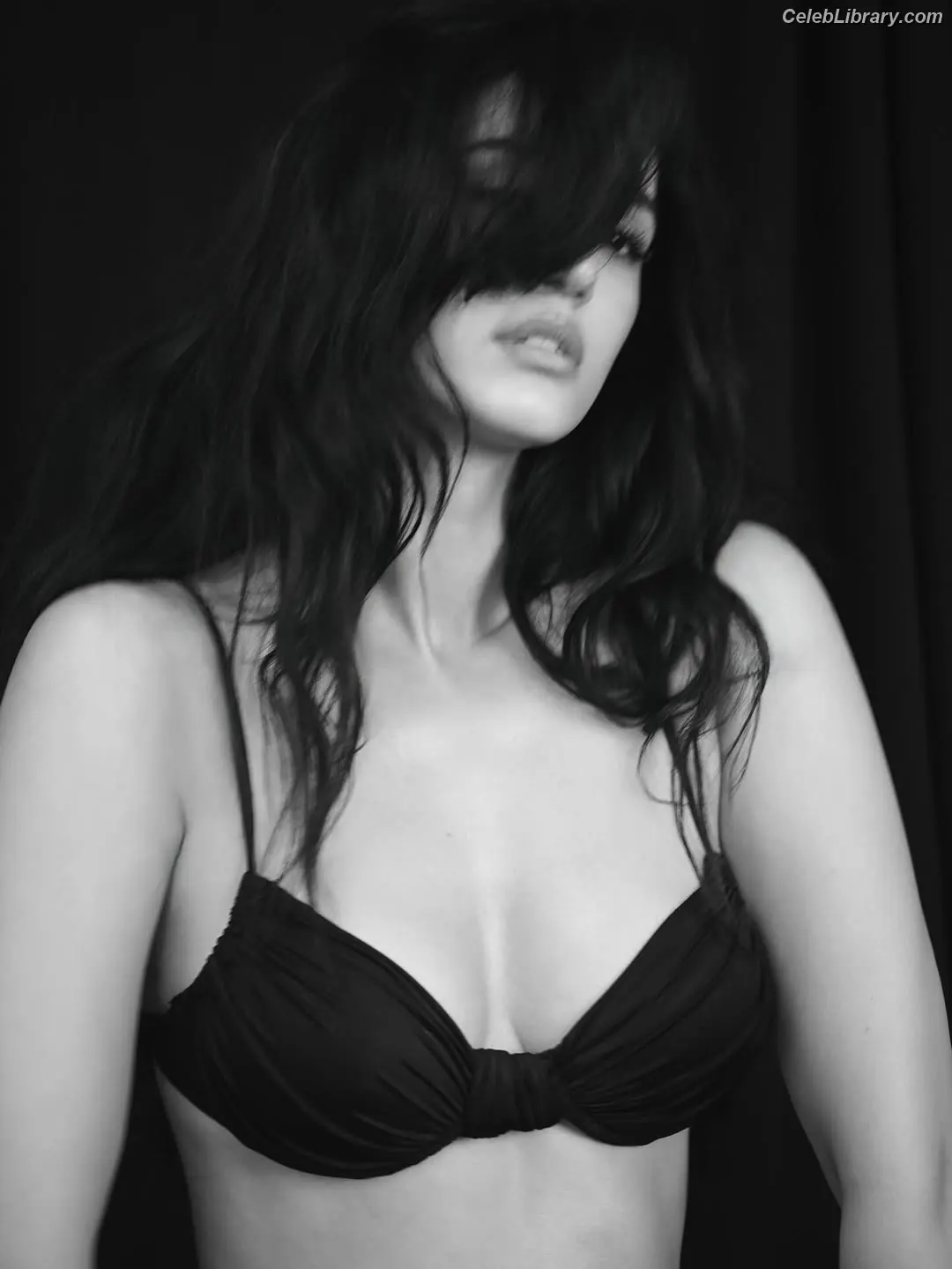 Disha Patani photo 4 of 528