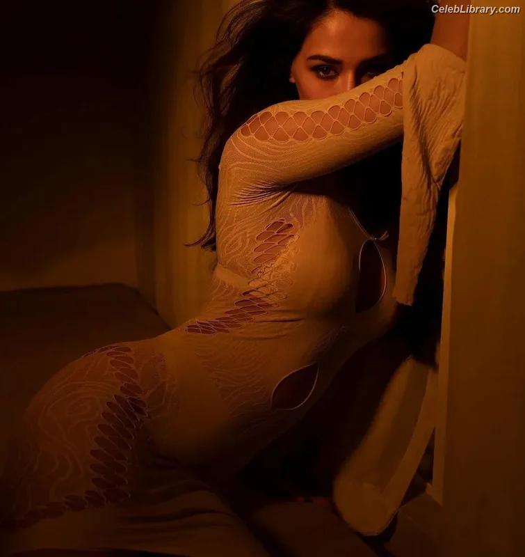 Disha Patani photo 11 of 529