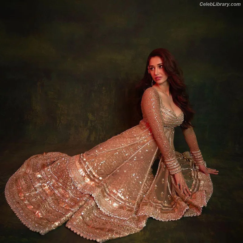 Disha Patani photo 23 of 529