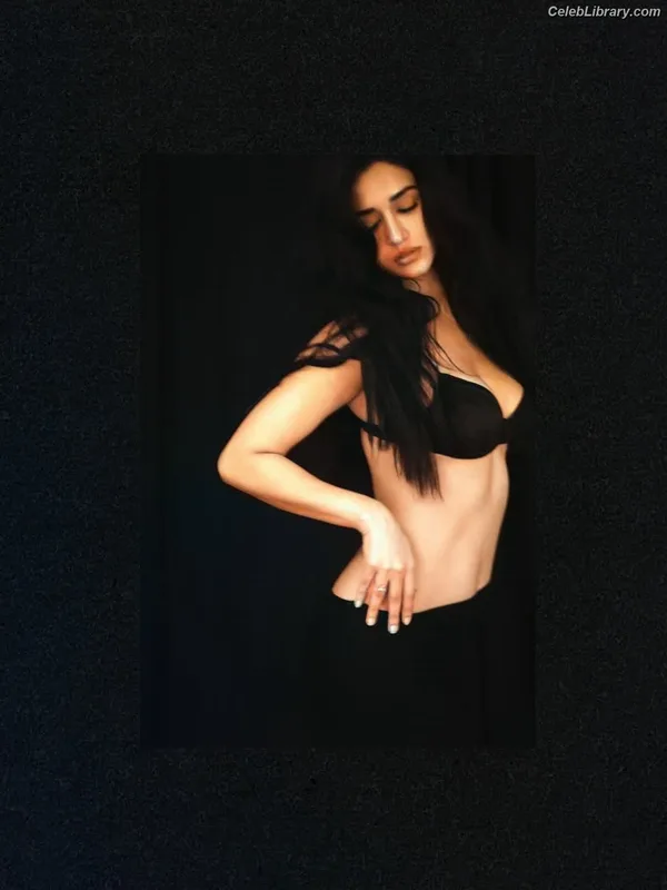 Disha Patani photo 24 of 529