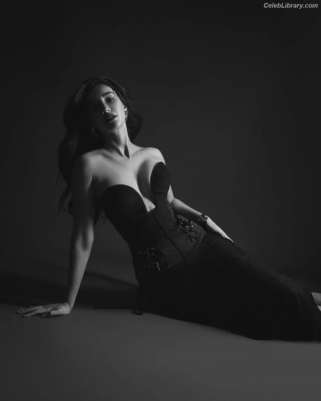 Disha Patani photo 10 of 529