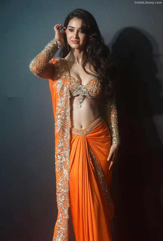 Disha Patani photo 13 of 529