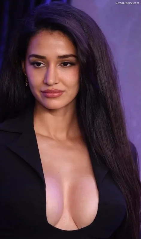 Disha Patani photo 19 of 529