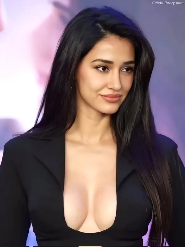 Disha Patani photo 24 of 529