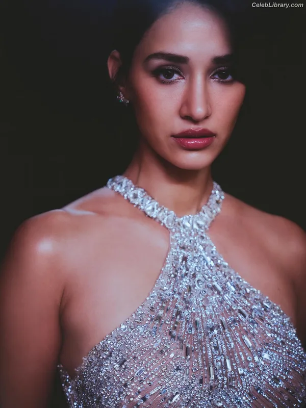 Disha Patani photo 1 of 529