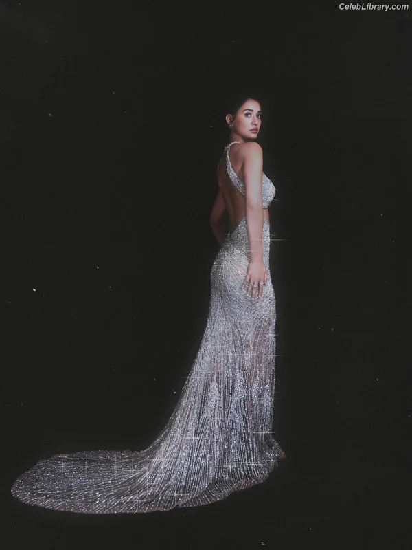 Disha Patani photo 3 of 529