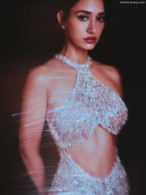 Disha Patani photo 8 of 529