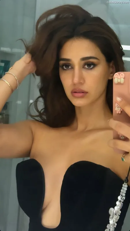 Disha Patani photo 22 of 529