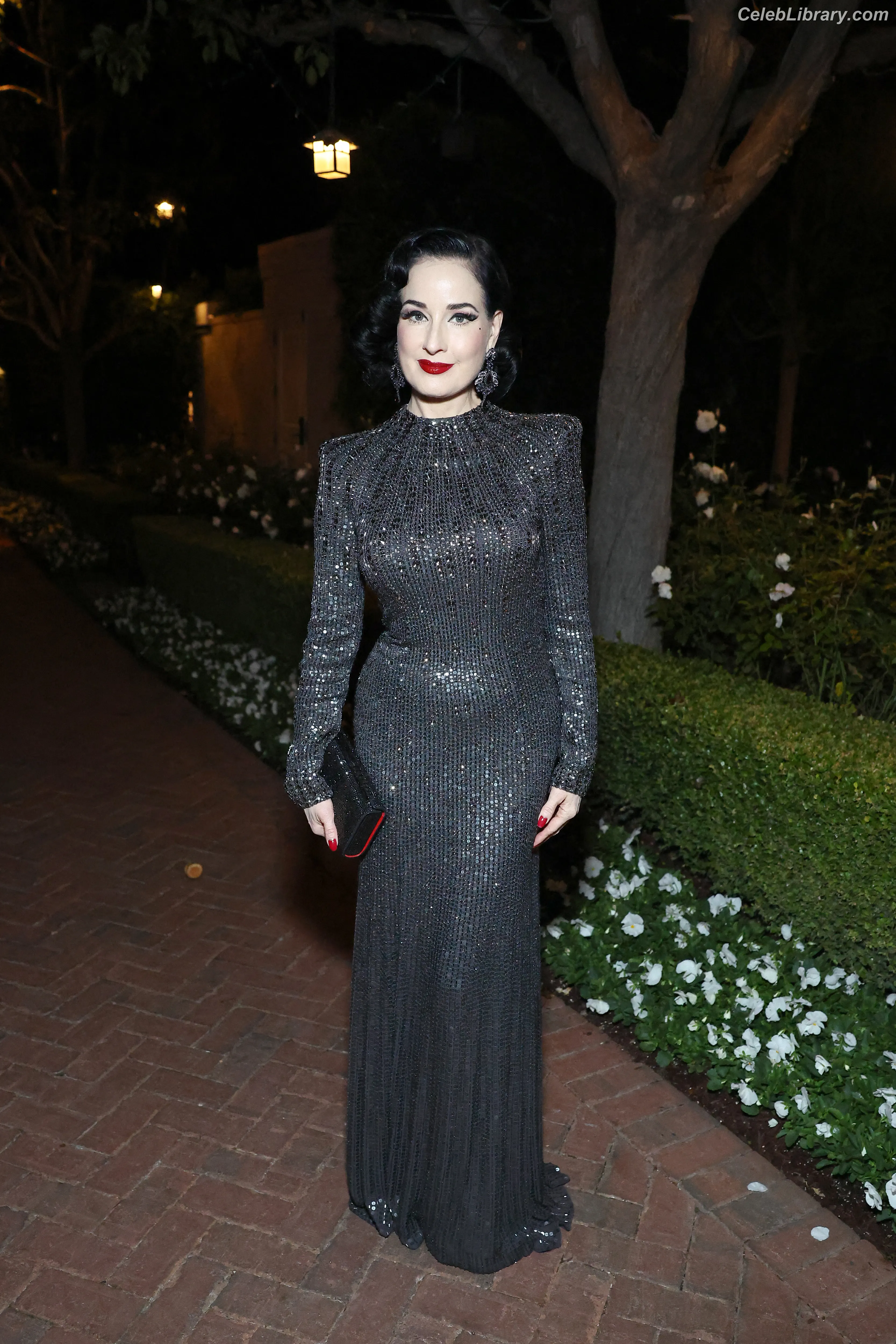 Dita Von Teese photo 10 of 562