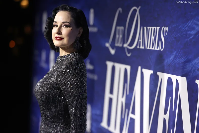 Dita Von Teese photo 9 of 564