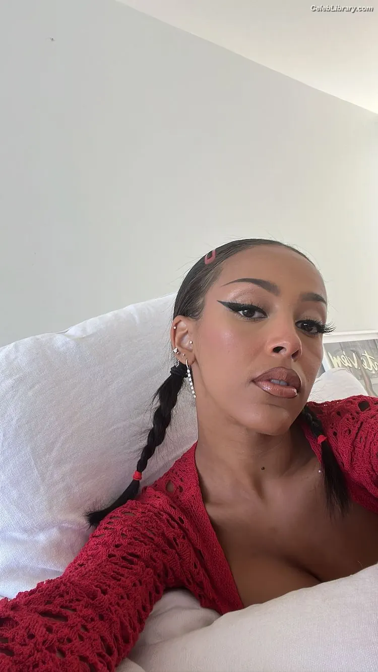 Doja Cat photo 12 of 1963