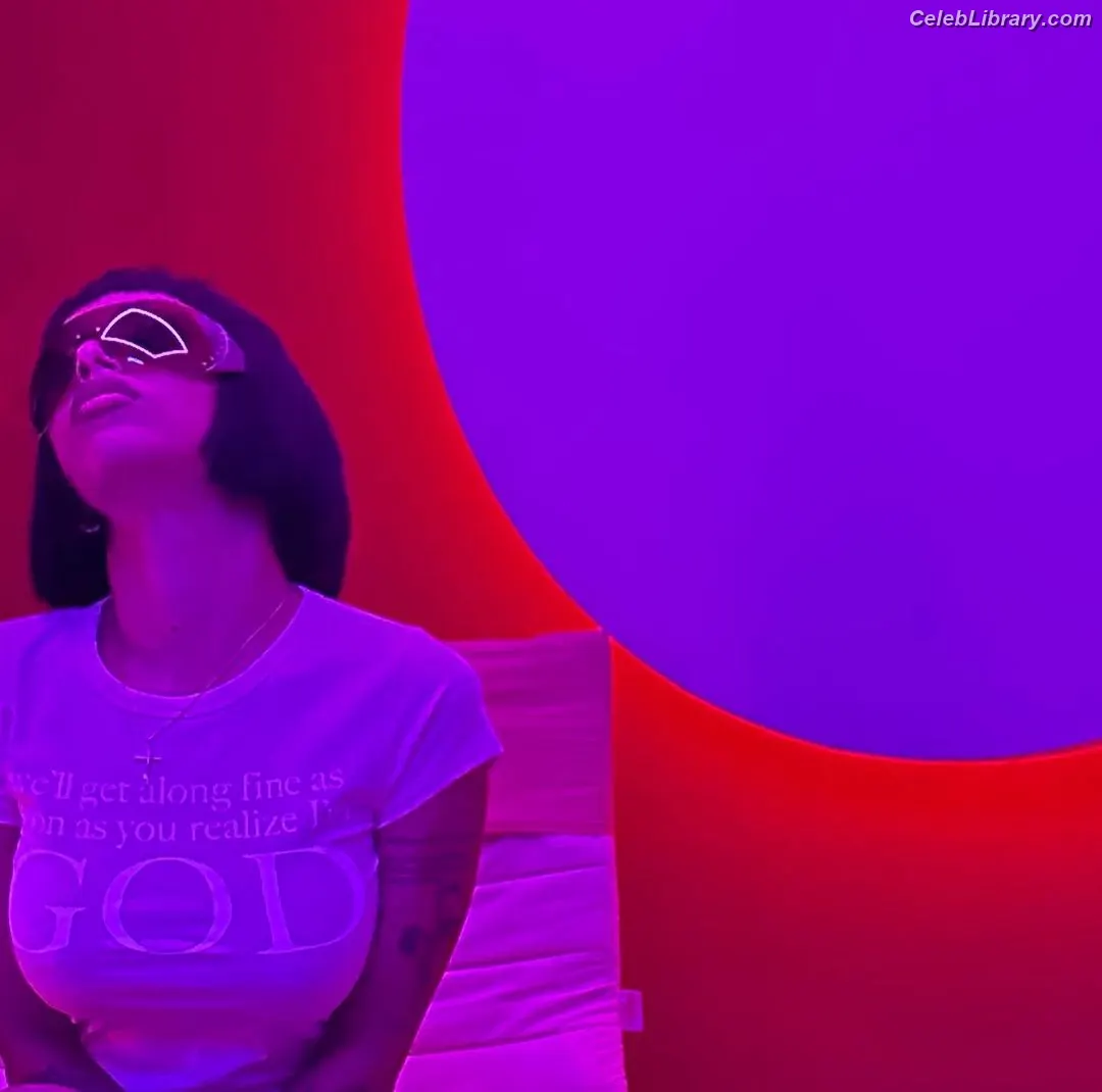 Doja Cat photo 7 of 1963