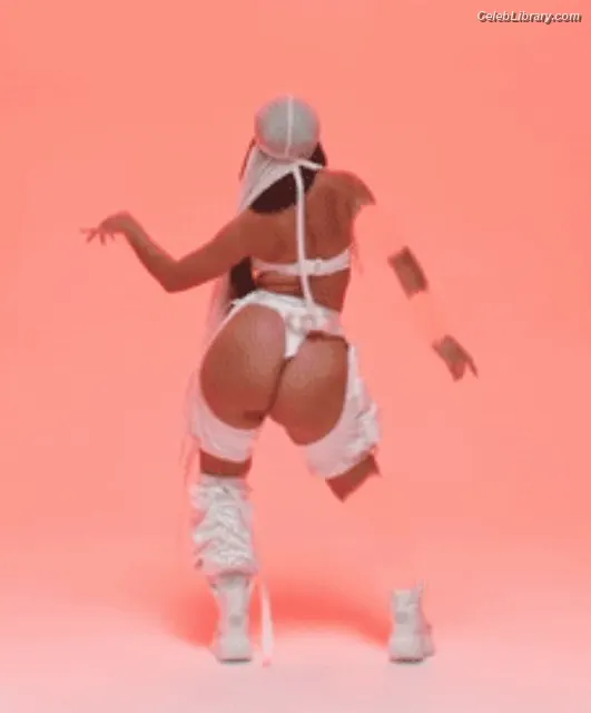Doja Cat photo 3 of 1963