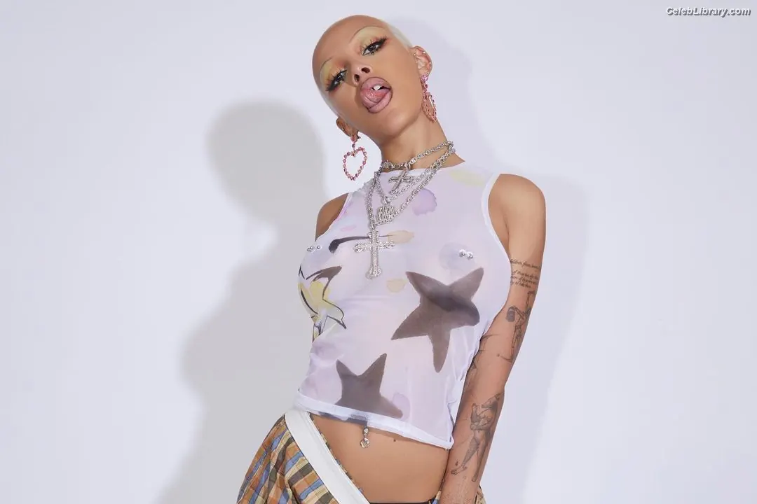 Doja Cat photo 8 of 1963