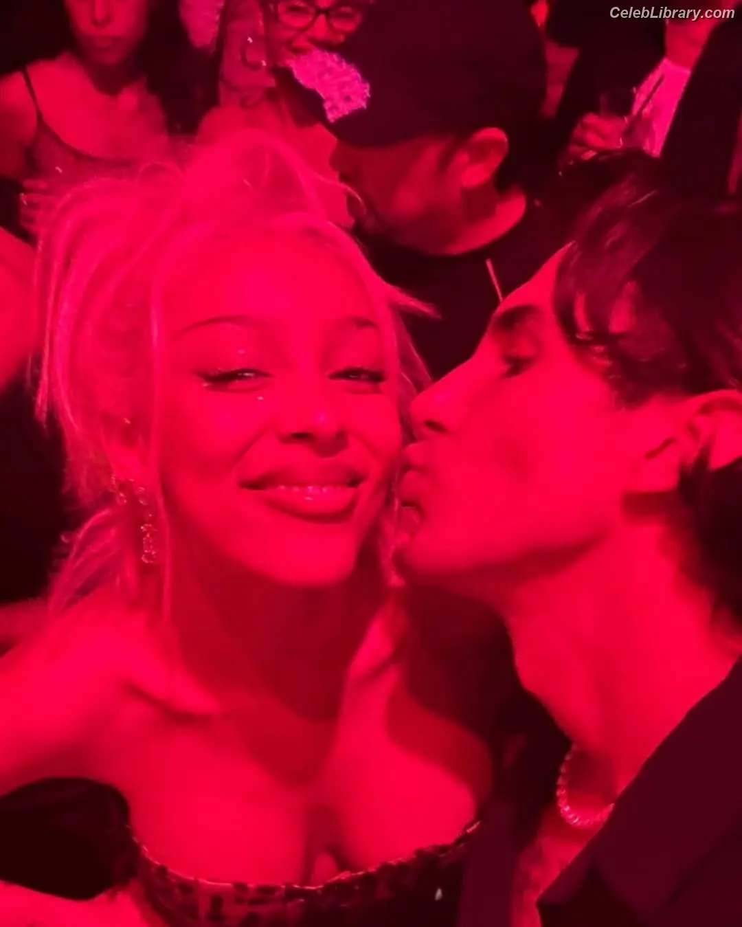 Doja Cat photo 1 of 1963
