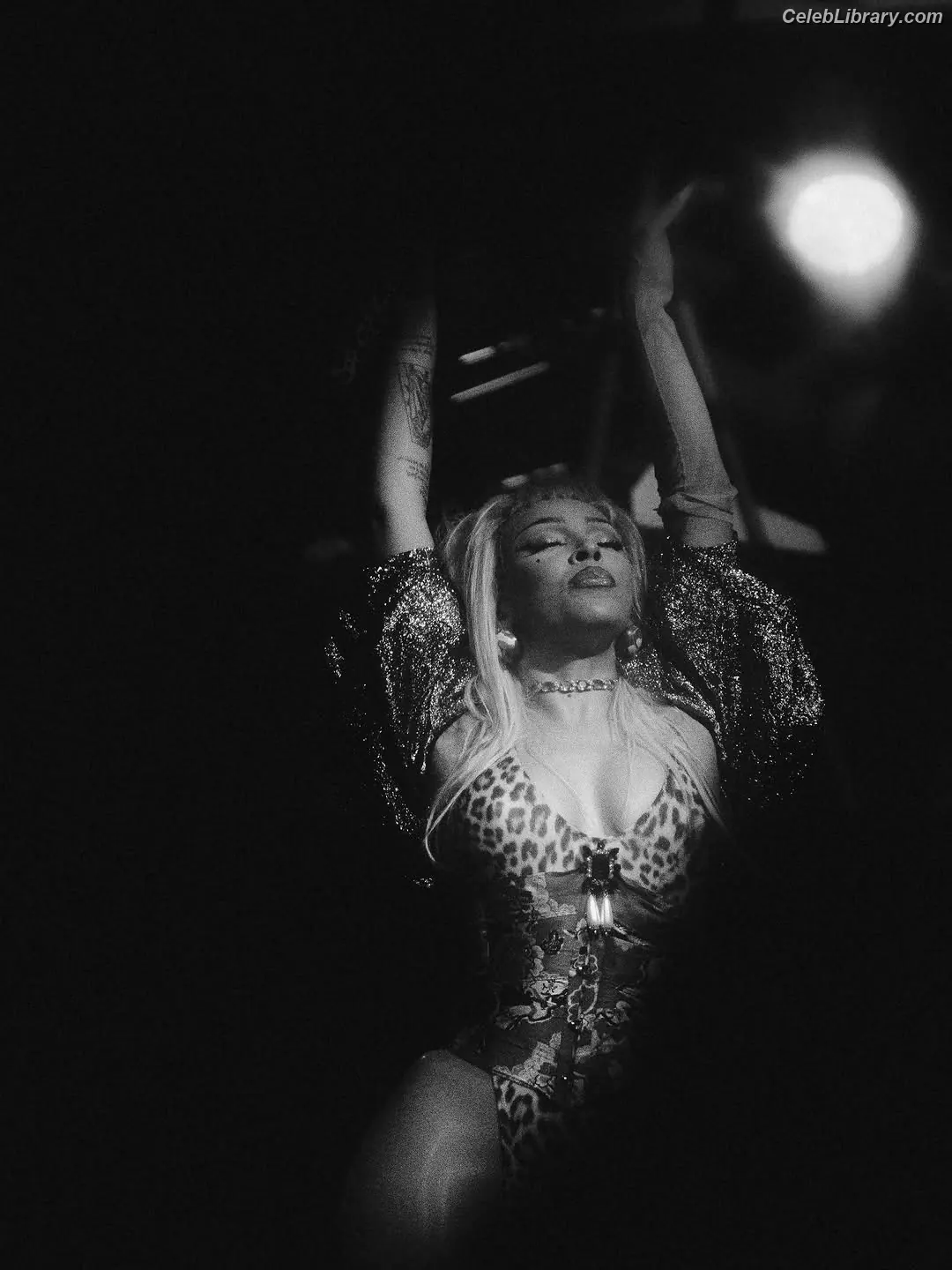 Doja Cat photo 1 of 1963