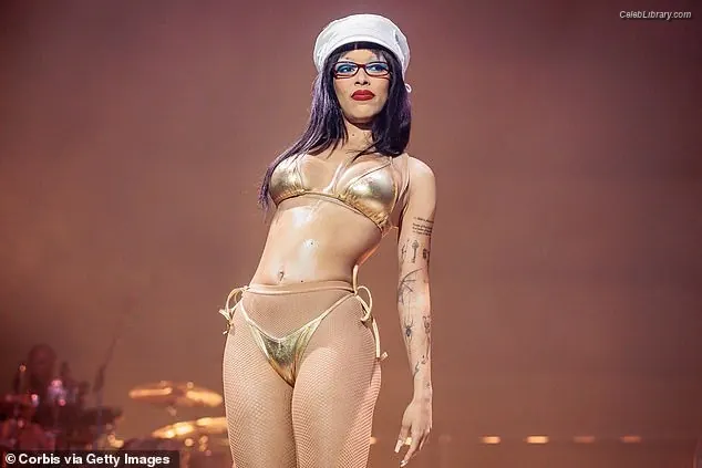 Doja Cat photo 9 of 1963