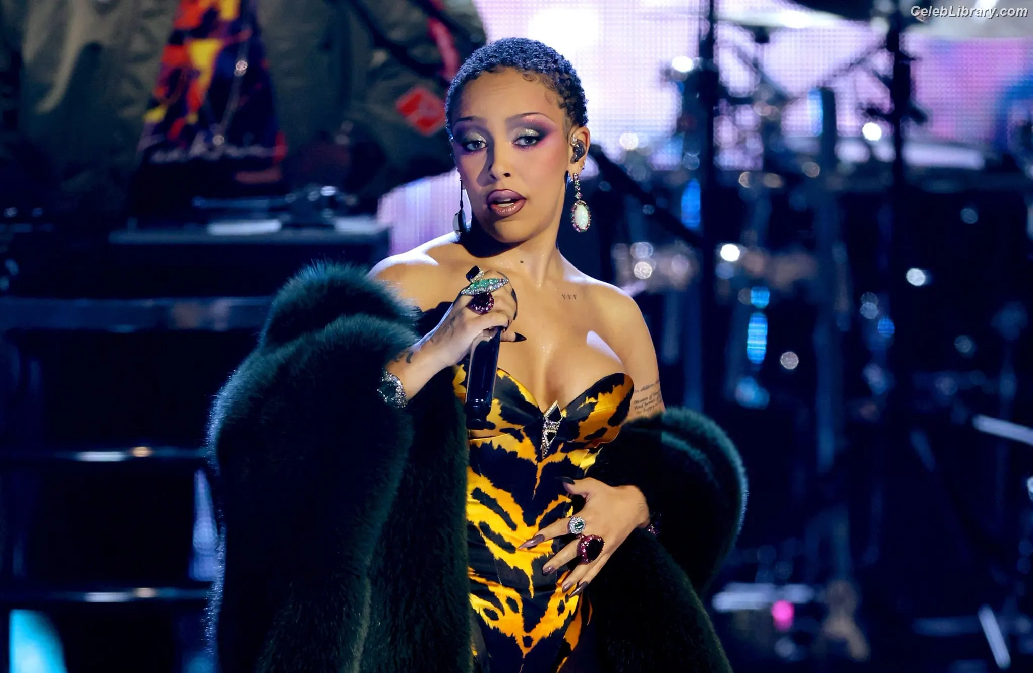 Doja Cat photo 6 of 1963