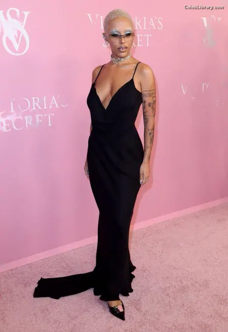 Doja Cat photo 19 of 1963