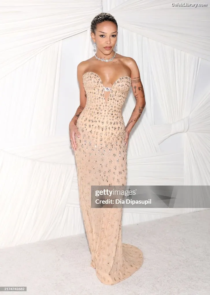Doja Cat photo 16 of 1963