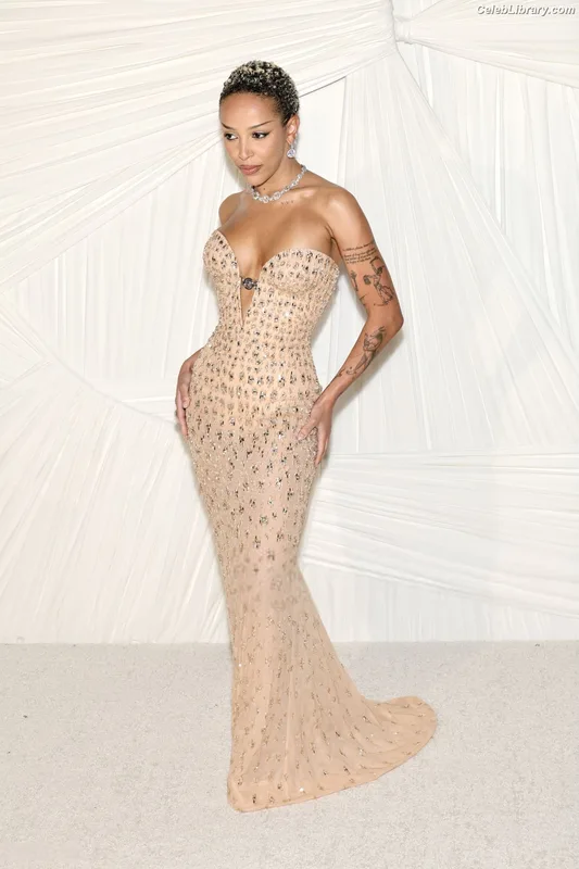 Doja Cat photo 22 of 1960