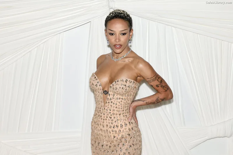 Doja Cat photo 24 of 1960