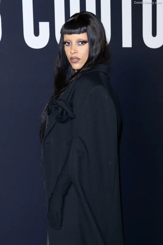 Doja Cat photo 17 of 1960