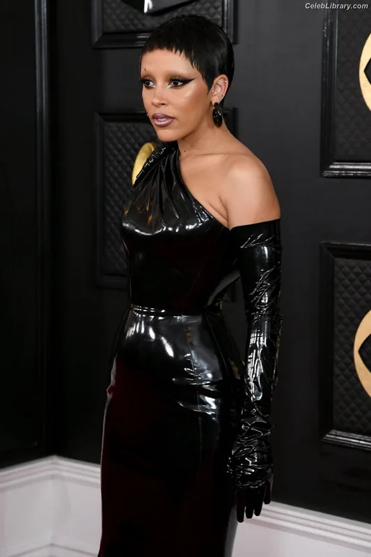 Doja Cat photo 14 of 1960