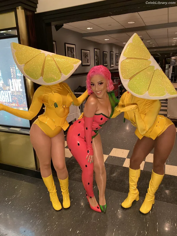 Doja Cat photo 12 of 1960