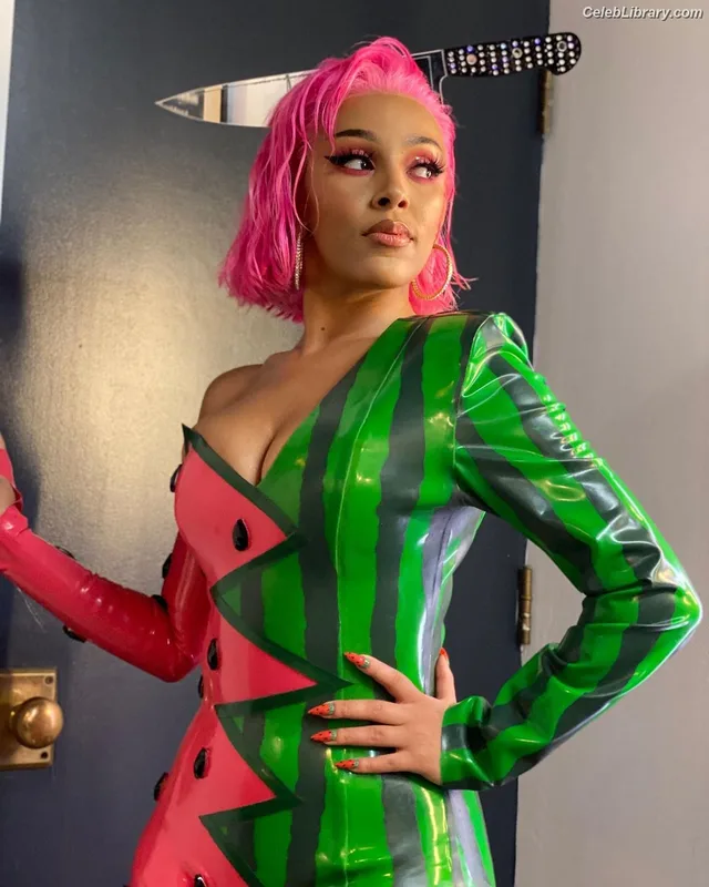 Doja Cat photo 23 of 1960