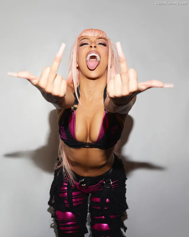 Doja Cat photo 15 of 1960