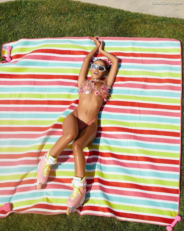 Doja Cat photo 6 of 1960