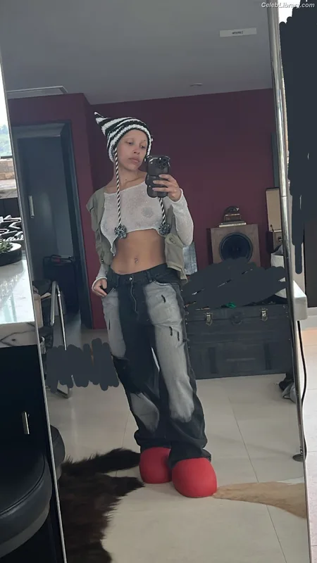 Doja Cat photo 18 of 1960
