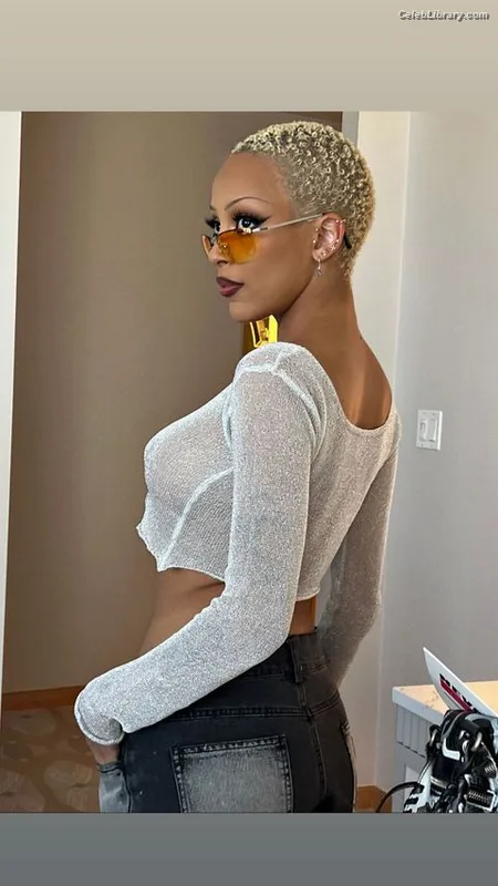 Doja Cat photo 21 of 1960