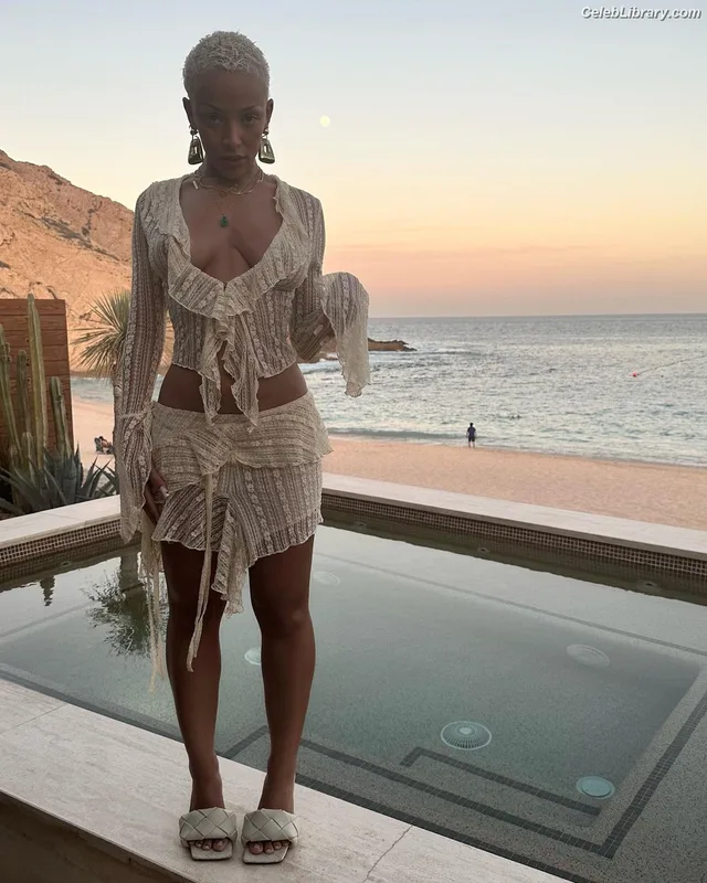 Doja Cat photo 15 of 1960