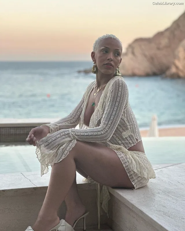 Doja Cat photo 21 of 1960