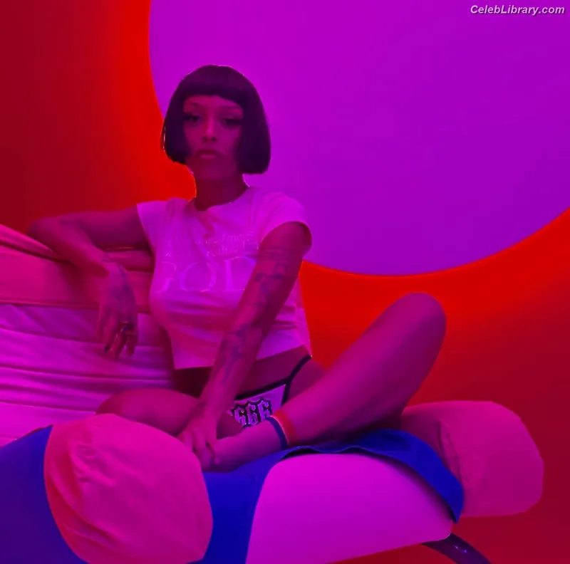 Doja Cat photo 5 of 1960