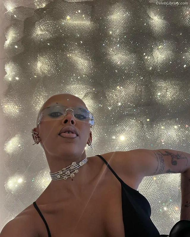Doja Cat photo 18 of 1960