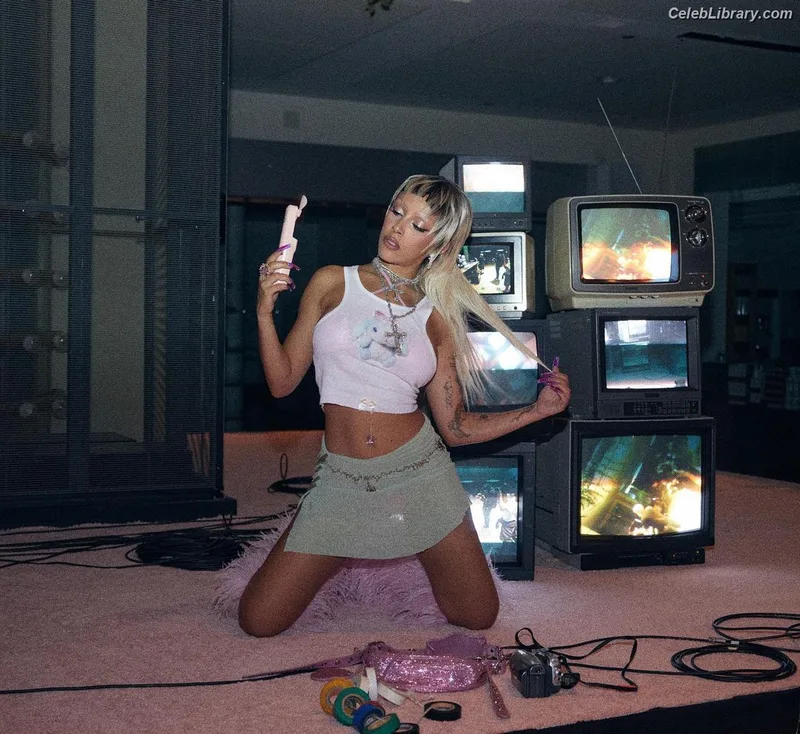 Doja Cat photo 23 of 1960