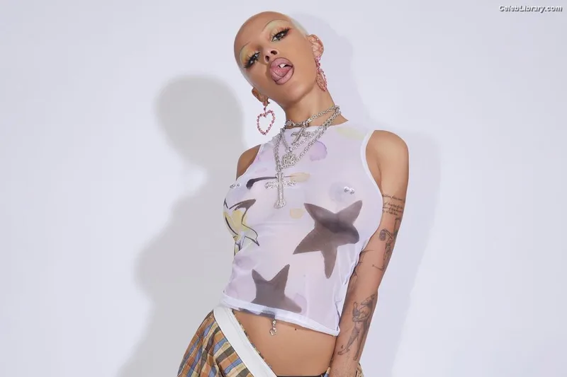 Doja Cat photo 7 of 1960